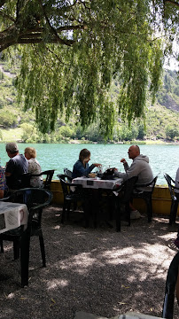 Atmosphère du Restaurant Le Chalet Du Lac à La Roche-de-Rame - n°14