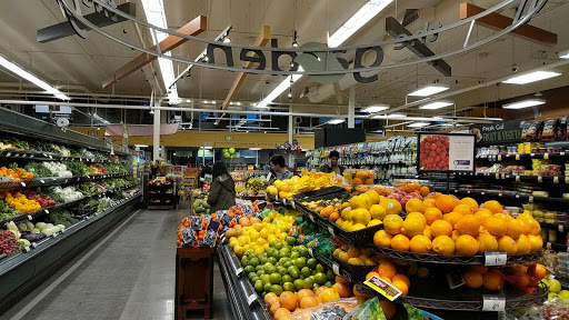 Grocery Store «Quality Food Center», reviews and photos, 1801 N 45th St, Seattle, WA 98103, USA