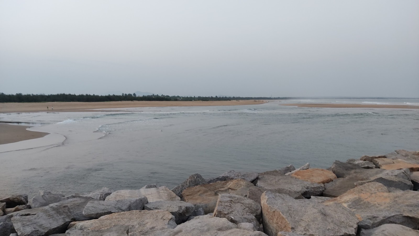 Φωτογραφία του Bavanapadu Beach με επίπεδο καθαριότητας πολύ καθαρό