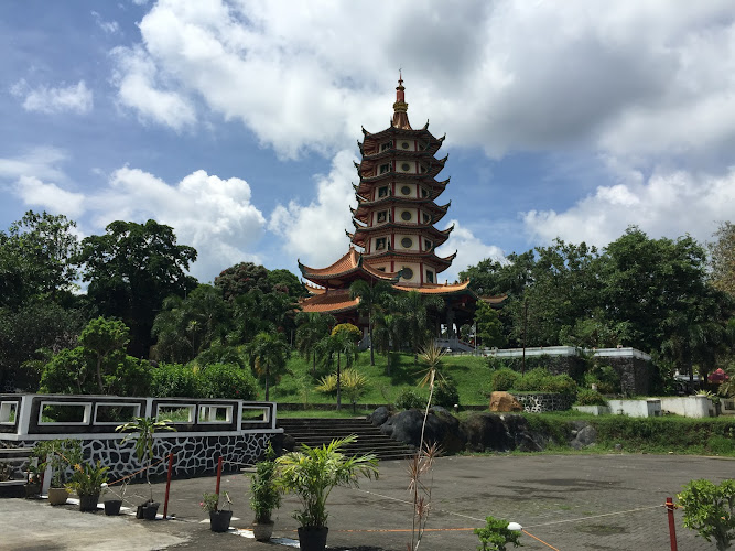 Menjelajahi Jumlah Tempat Pagoda di Jawa Tengah yang Mengagumkan