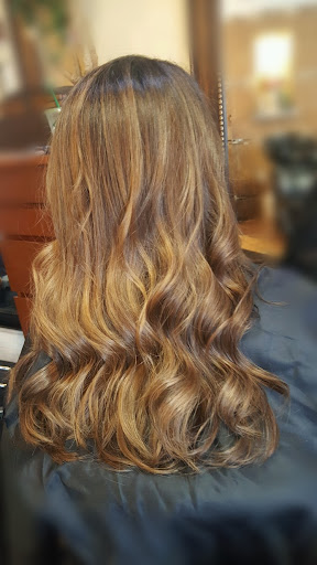 Hair Salon «4me Salon & Skincare (AVEDA Exclusive Salon)», reviews and photos, 6492 Edinger Ave, Huntington Beach, CA 92647, USA