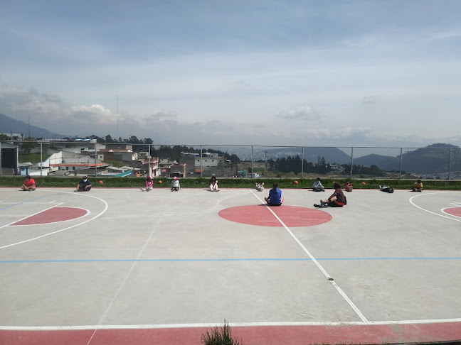 Cancha San Isidro de Puengasi