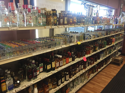 Liquor Store «Lafayette Wine & Liquor», reviews and photos, 30 Lafayette Sq, Vernon, CT 06066, USA