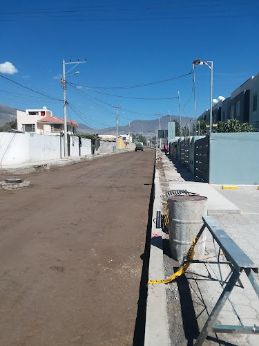 Opiniones de Conjunto Mitad del Mundo en Quito - Empresa constructora