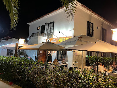 Tiroler Alm - Canary Center, Av. Marqués de Villanueva del Prado, 11, loc 32, 38400 Puerto de la Cruz, Santa Cruz de Tenerife, Spain