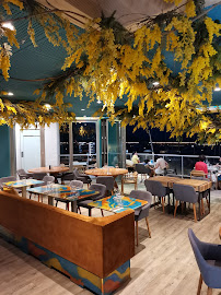Atmosphère du Restaurant de cuisine fusion Mimosas sur le Toit - Restaurant & Rooftop à Bormes-les-Mimosas - n°11