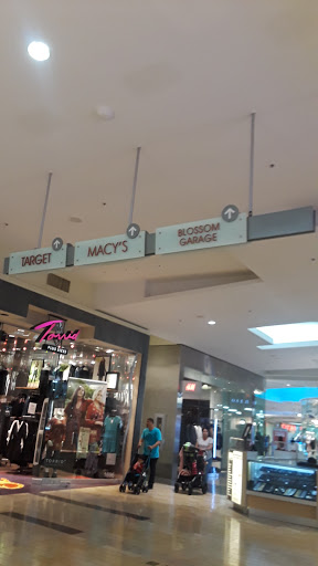 Shopping Mall «Westfield Oakridge», reviews and photos, 925 Blossom Hill Road, San Jose, CA 95123, USA