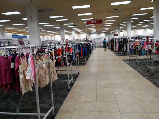 Clothing Store «Burlington Coat Factory», reviews and photos, 833 Lancaster Dr NE, Salem, OR 97301, USA