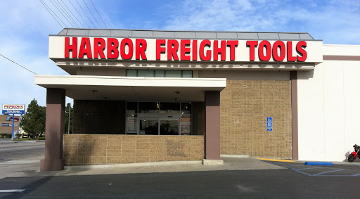 Harbor Freight Tools, 6020 Lankershim Blvd, North Hollywood, CA 91606, USA, 