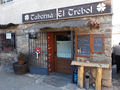 Taberna El Trébol en Prádena del Rincón