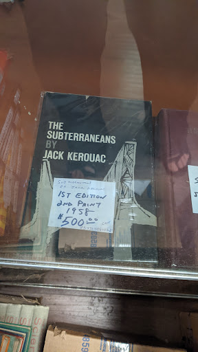 Used Book Store «Bring Your Old Books», reviews and photos, 48551 Van Dyke, Shelby Charter Township, MI 48317, USA