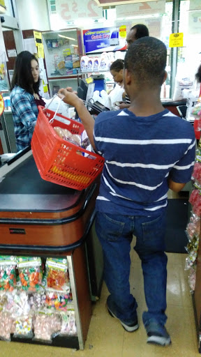 Grocery Store «Key Food», reviews and photos, 4171 White Plains Rd, Bronx, NY 10466, USA