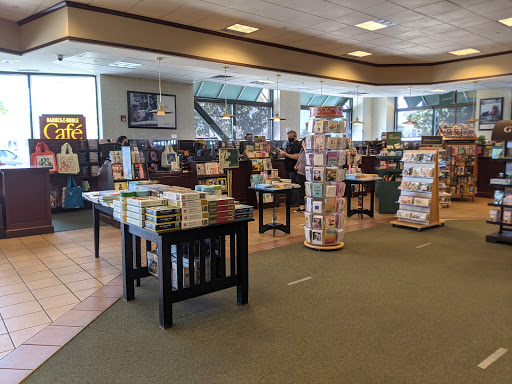 Book Store «Barnes & Noble», reviews and photos, 11 W Hillsdale Blvd, San Mateo, CA 94403, USA