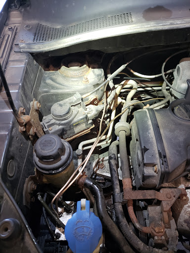 Tire Shop «John King Automotive», reviews and photos, 5295 Pearl Rd, Cleveland, OH 44129, USA