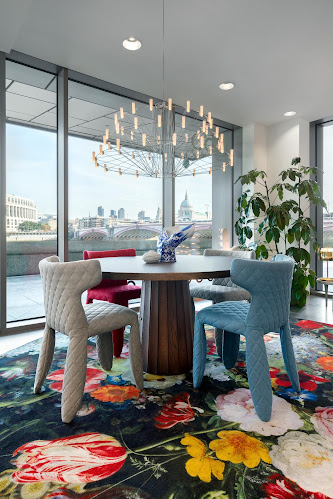 Comments and reviews of Moooi London Brand Store