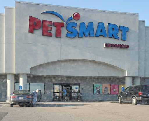 Pet Supply Store «PetSmart», reviews and photos, 2020 SW Westport Dr, Topeka, KS 66604, USA