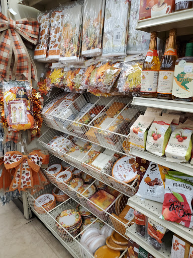 Home Goods Store «Christmas Tree Shops», reviews and photos, 46 Springer Dr, Bangor, ME 04401, USA