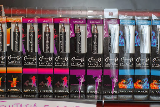 Smoking Area «Strange Clouds Smoke Shop», reviews and photos, 11757 Beach Blvd, Jacksonville, FL 32246, USA