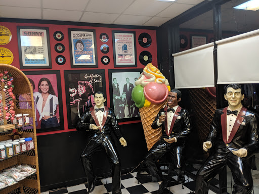 Dessert Shop «SH-Booms Ice Cream & The Oldies», reviews and photos, 42609 US-27, Davenport, FL 33837, USA