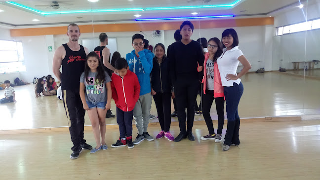 Escuela Profesional De Baile Swing Ecuador - Escuela de danza