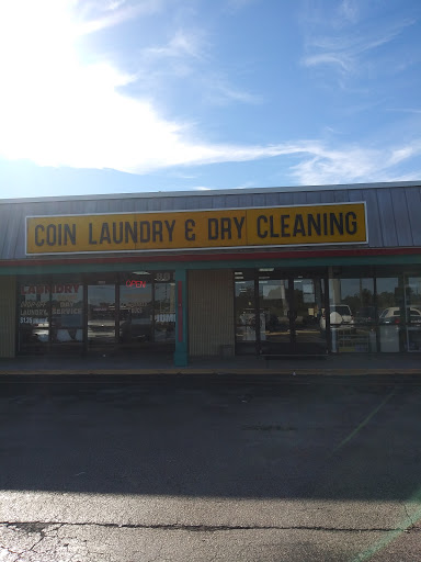 Laundromat «Village Square Laundry & Dry Cleaning», reviews and photos, 8745 US-1, Port St Lucie, FL 34952, USA