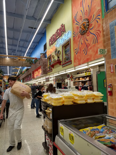 Supermarket «Vallarta Supermarkets», reviews and photos, 13820 Foothill Blvd, Sylmar, CA 91342, USA