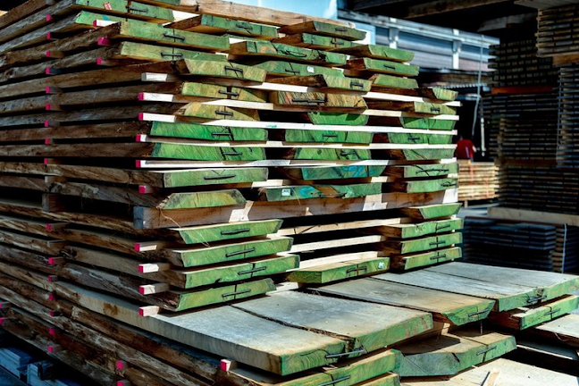 Hartwag Holz AG - Farbenfachgeschäft