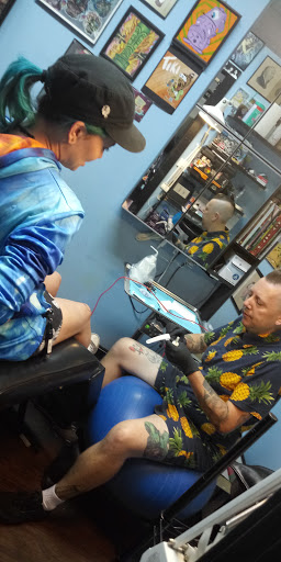 Tattoo Shop «West Haven Extreme Tattoo», reviews and photos, 746 Campbell Ave, West Haven, CT 06516, USA