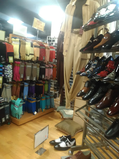 Used Clothing Store «DRESS TO IMPRESS», reviews and photos, 9537 S Western Ave, Chicago, IL 60643, USA