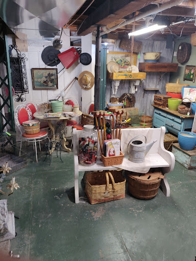 Gift Shop «Fern Hill Gifts and Quilts», reviews and photos, 103 220th Trail, South Amana, IA 52334, USA