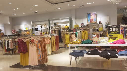 Clothing Store «F21 XXI», reviews and photos, 9601 SW Washington Square Rd, Tigard, OR 97223, USA