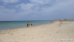 Torre Chianca beach'in fotoğrafı - rahatlamayı sevenler arasında popüler bir yer