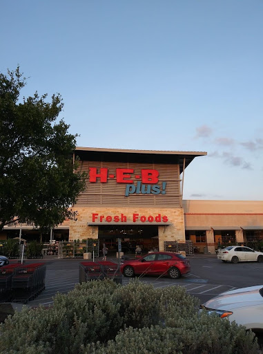 Grocery Store «H-E-B plus!», reviews and photos, 420 W Bandera Rd, Boerne, TX 78006, USA