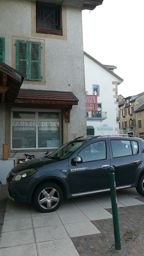 Auto-École Helena à Valserhône, Ain