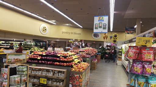 Grocery Store «Safeway», reviews and photos, 8785 Branch Ave, Clinton, MD 20735, USA