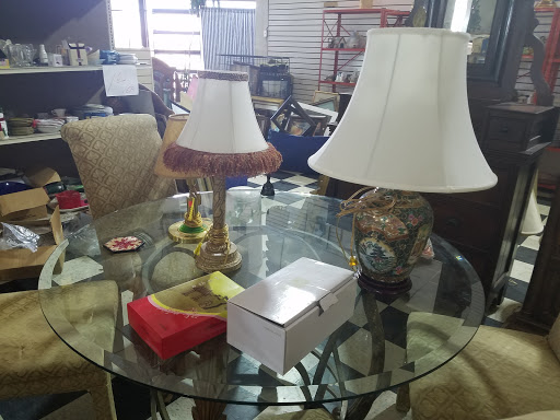 Thrift Store «Sun Rise Thrift Store», reviews and photos, 1880 S Havana St, Aurora, CO 80012, USA