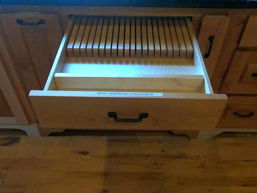 Cabinet Maker «CUSTOM CABINETS BY LAWRENCE CONSTRUCTION INC», reviews and photos, 1427 Merriam Ln, Kansas City, KS 66103, USA