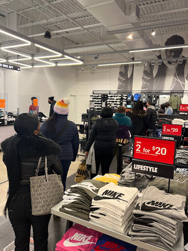 Sporting Goods Store «Nike Factory Store», reviews and photos, 8510 S Cottage Grove Ave, Chicago, IL 60619, USA
