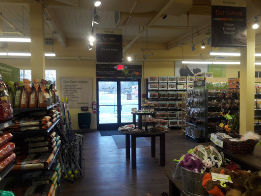 Pet Supply Store «PetPeople», reviews and photos, 3330 Washtenaw Ave, Ann Arbor, MI 48104, USA