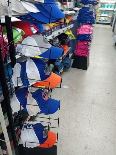 Shopping Mall «Village Square Shopping Center», reviews and photos, 2800 Recker Hwy, Winter Haven, FL 33880, USA