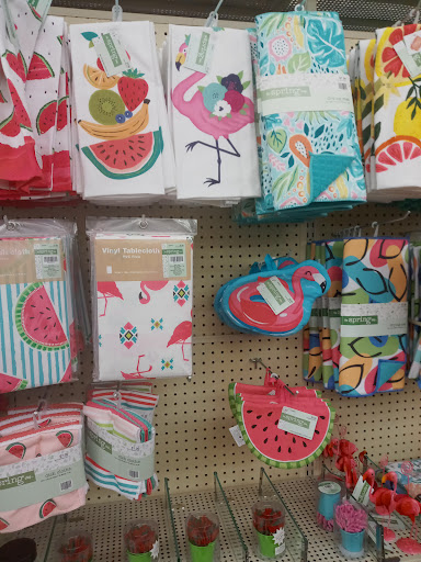 Craft Store «Hobby Lobby», reviews and photos, 910 Great E Plaza, Niles, OH 44446, USA