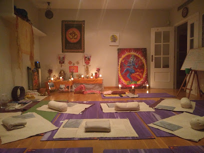Escuela de Yoga Clásico Sivananda- Chetna VAIKUNTHA