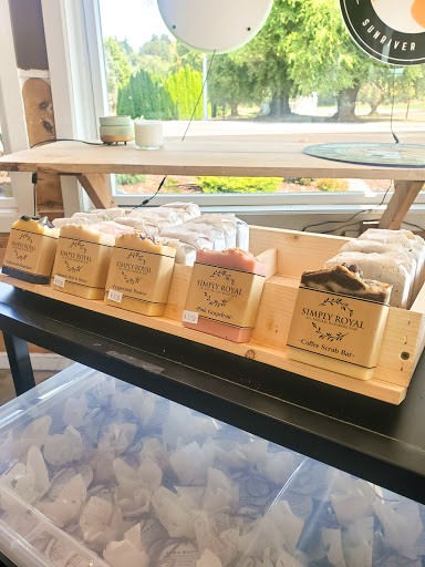 Grocery Store «Lewis River Produce», reviews and photos, 1697 Lewis River Rd, Woodland, WA 98674, USA