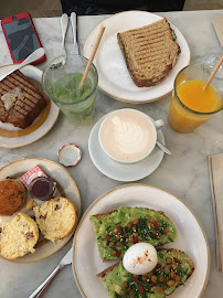 Avocado toast du Café Café Obrkof à Paris - n°12