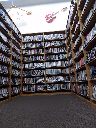 Book Store «Half Price Books», reviews and photos, 17145 W Bluemound Rd, Brookfield, WI 53005, USA
