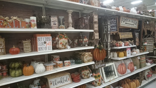 Craft Store «Michaels», reviews and photos, 325 Russell St b, Hadley, MA 01035, USA