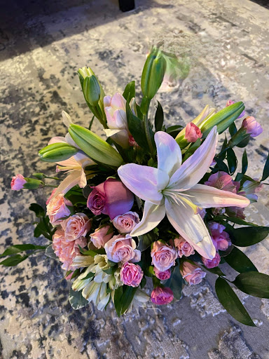 Florist «Bella Flowers & Greenhouse, Inc.», reviews and photos, 7117 Roberts Rd, Bridgeview, IL 60455, USA