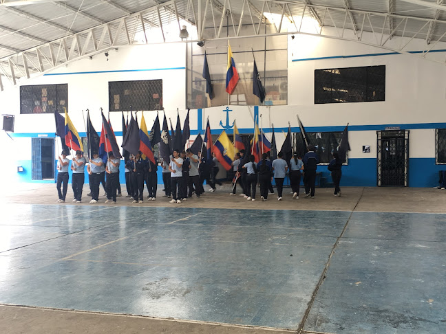 Comentarios y opiniones de Liceo Naval de Quito
