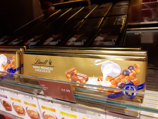 Lindt Chocolate Shop Swindon Designer Outlet