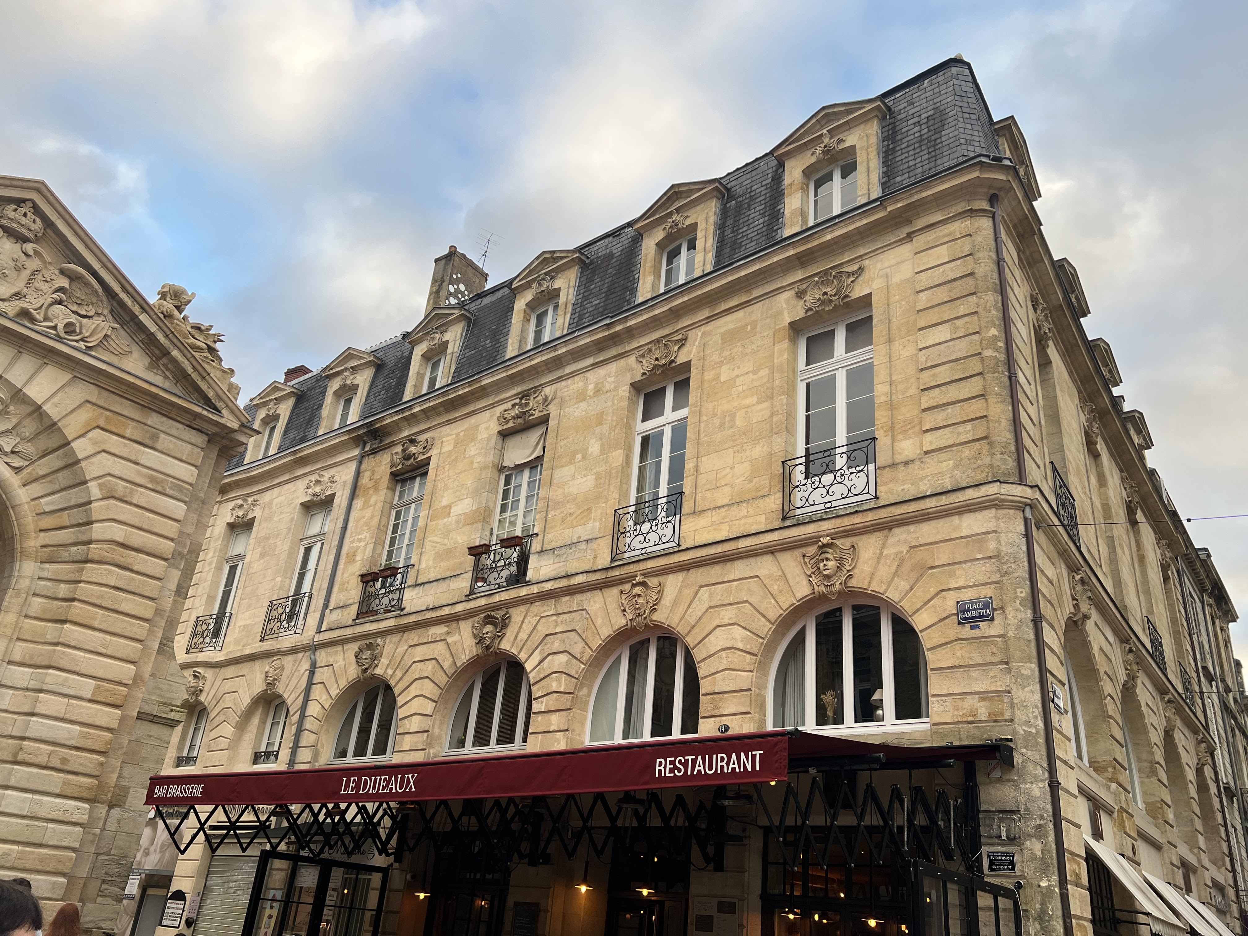 Photo n° 1 de l'avis de Yashvé.� fait le 20/11/2023 à 23:10